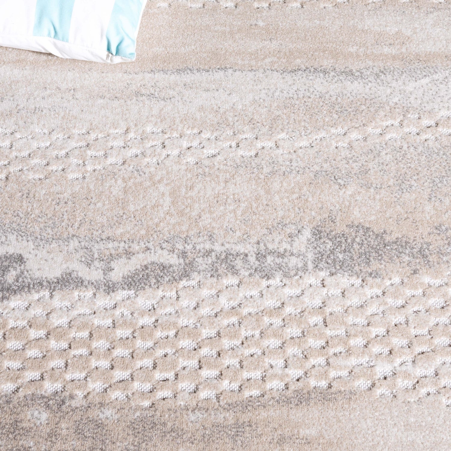 Safavieh Stella Sta105B Beige/Grey Rug.