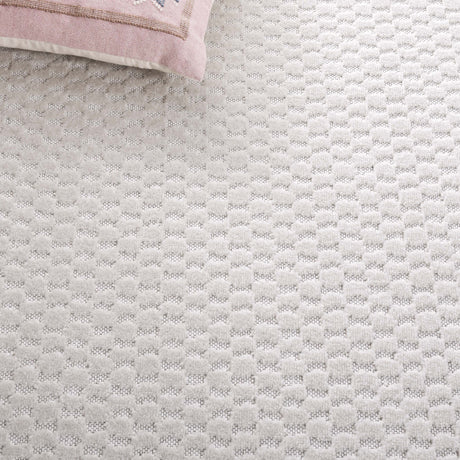 Safavieh Stella Sta111B Ivory Rug.