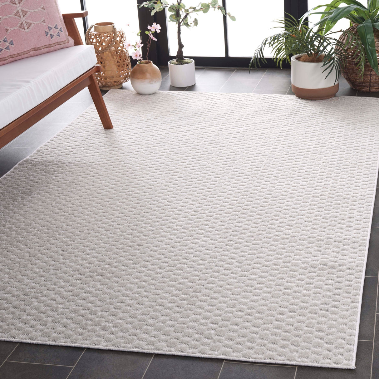 Safavieh Stella Sta111B Ivory Rug.