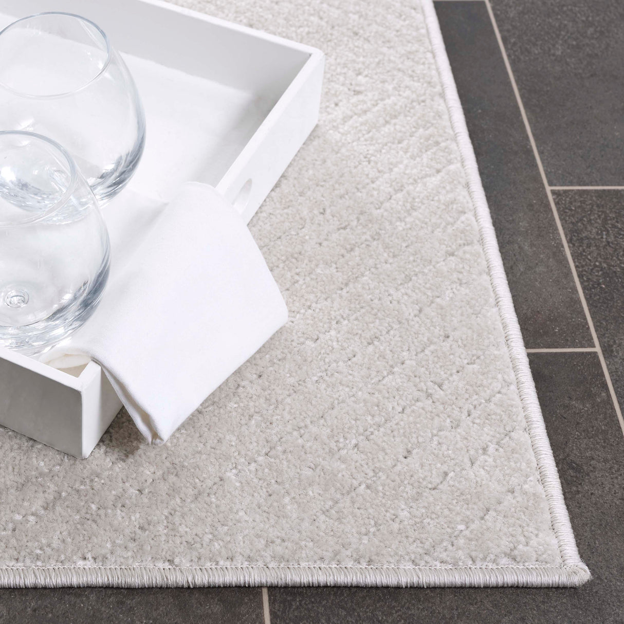 Safavieh Stella Sta112B Ivory Rug.