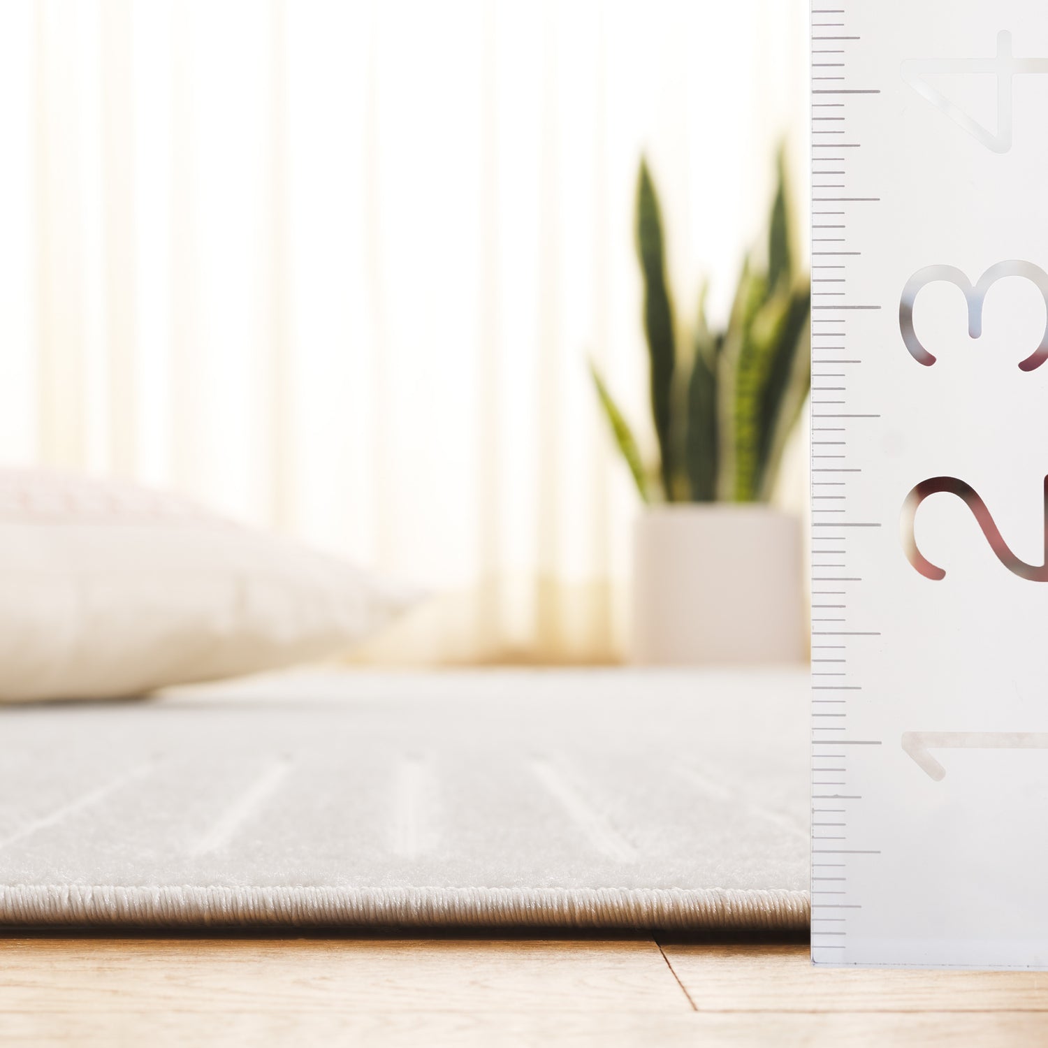 Safavieh Stella Sta113A Ivory Rug.