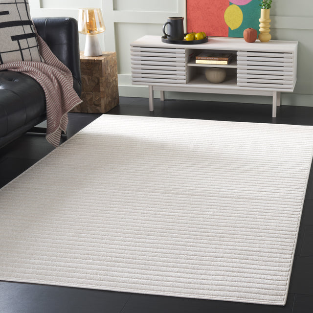 Safavieh Stella Sta132A Ivory Rug.