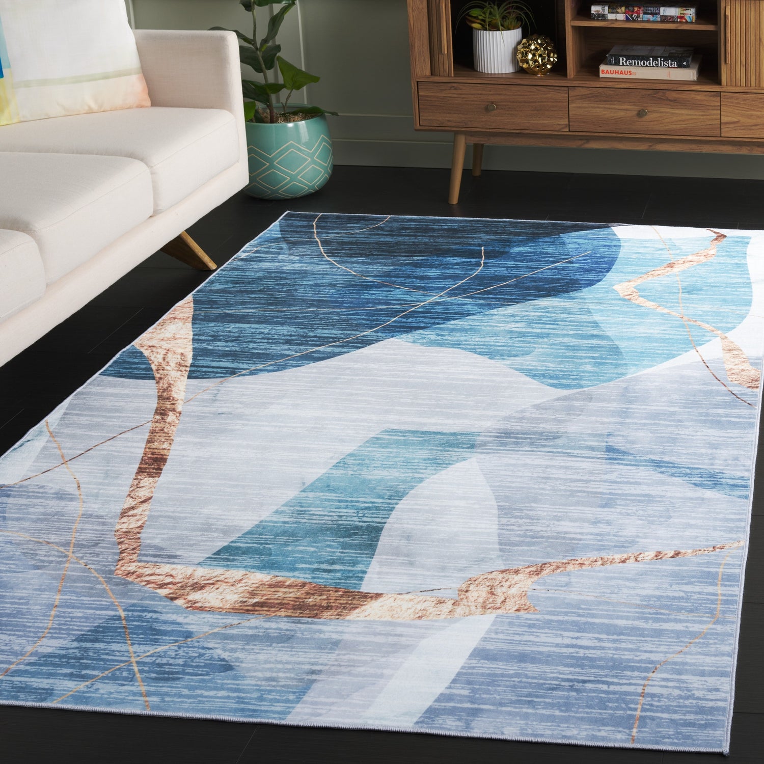 Safavieh Santa Monica Stm836M Blue/Gold Rug.