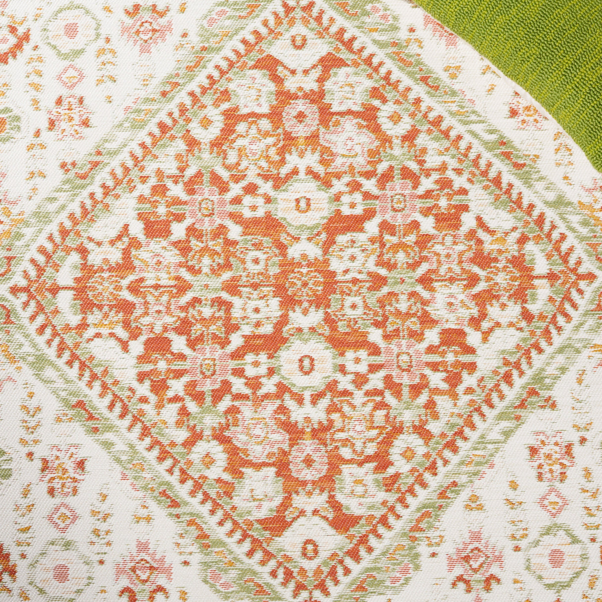 Safavieh Sunrise Sun620A Ivory/Rust Sage Rug.