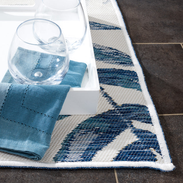 Safavieh Sunrise Sun670A Ivory/Blue Gold Rug.