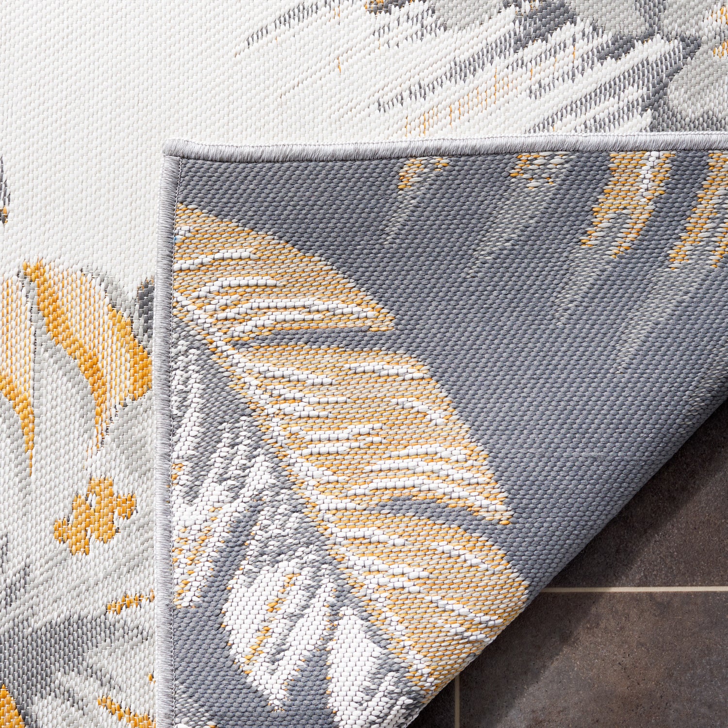 Safavieh Sunrise Sun671B Ivory/Grey Gold Rug.