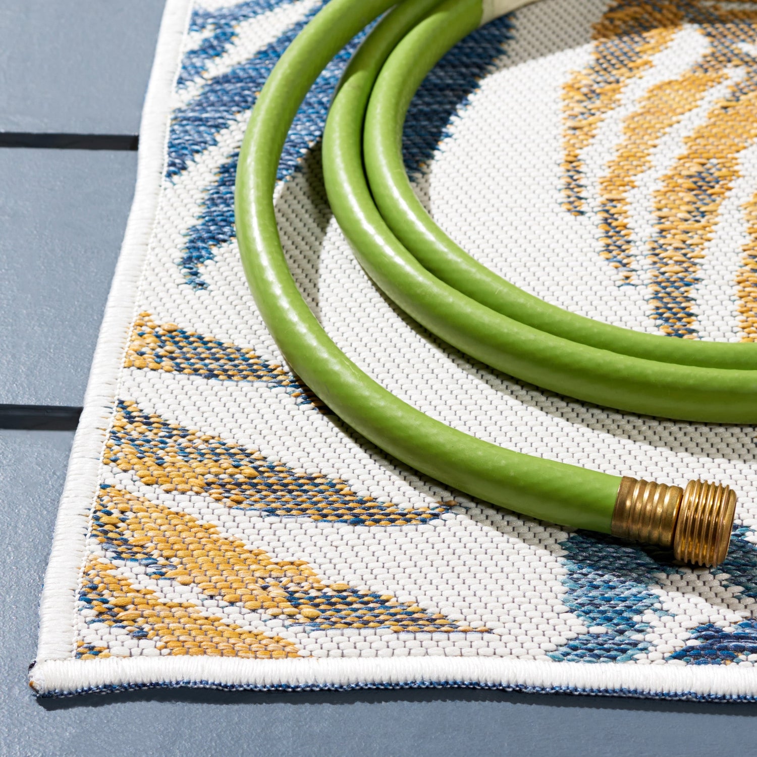 Safavieh Sunrise Sun675A Ivory/Blue Gold Rug.