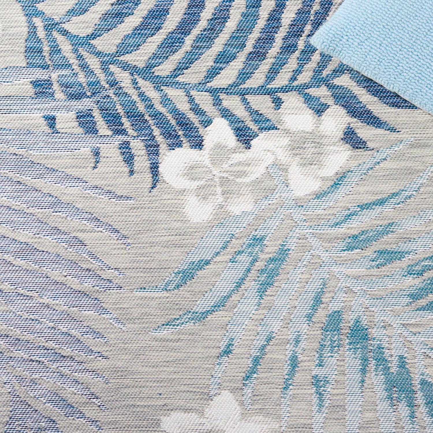 Safavieh Sunrise Sun675F Grey/Blue Ivory Rug.