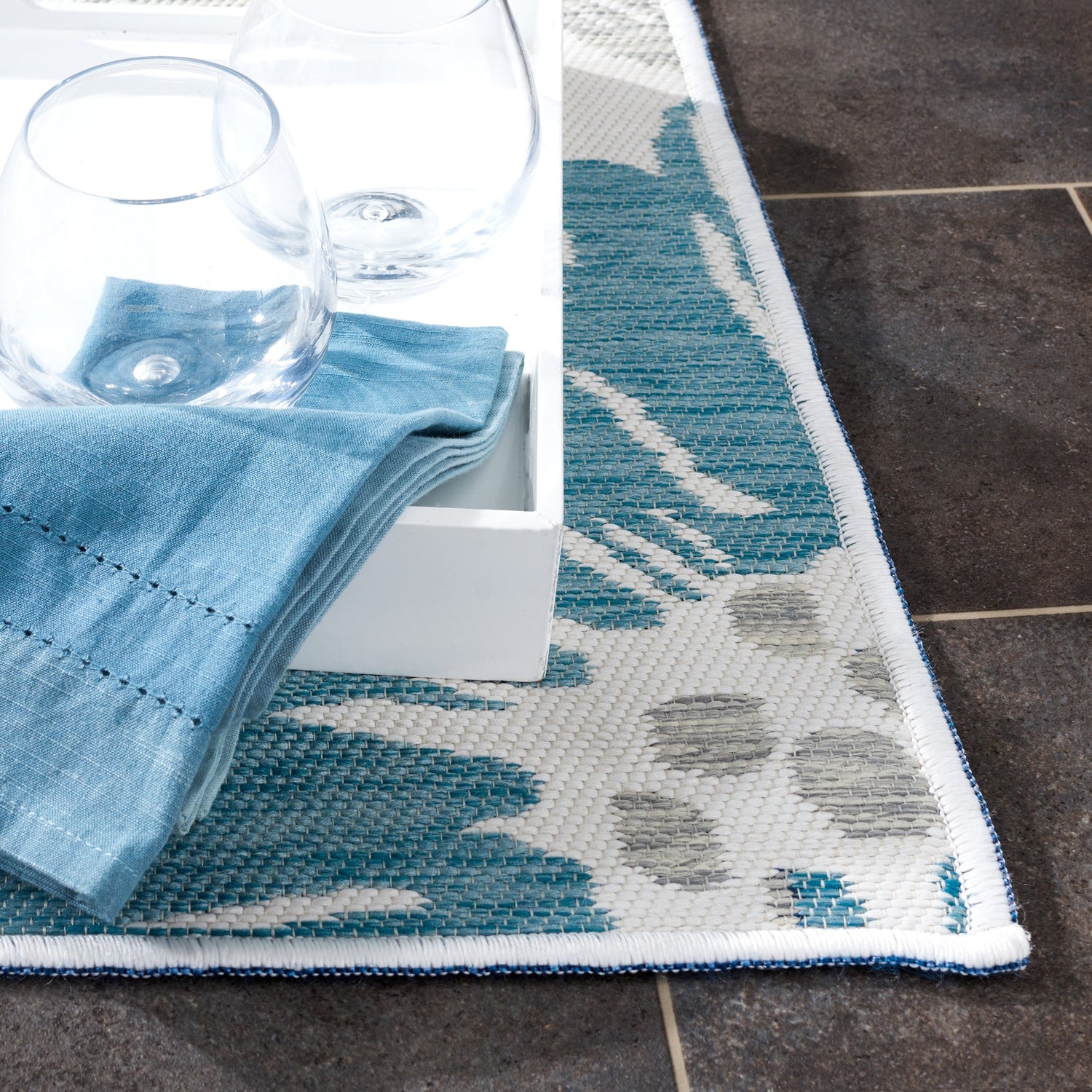 Safavieh Sunrise Sun689B Ivory/Blue Grey Rug.