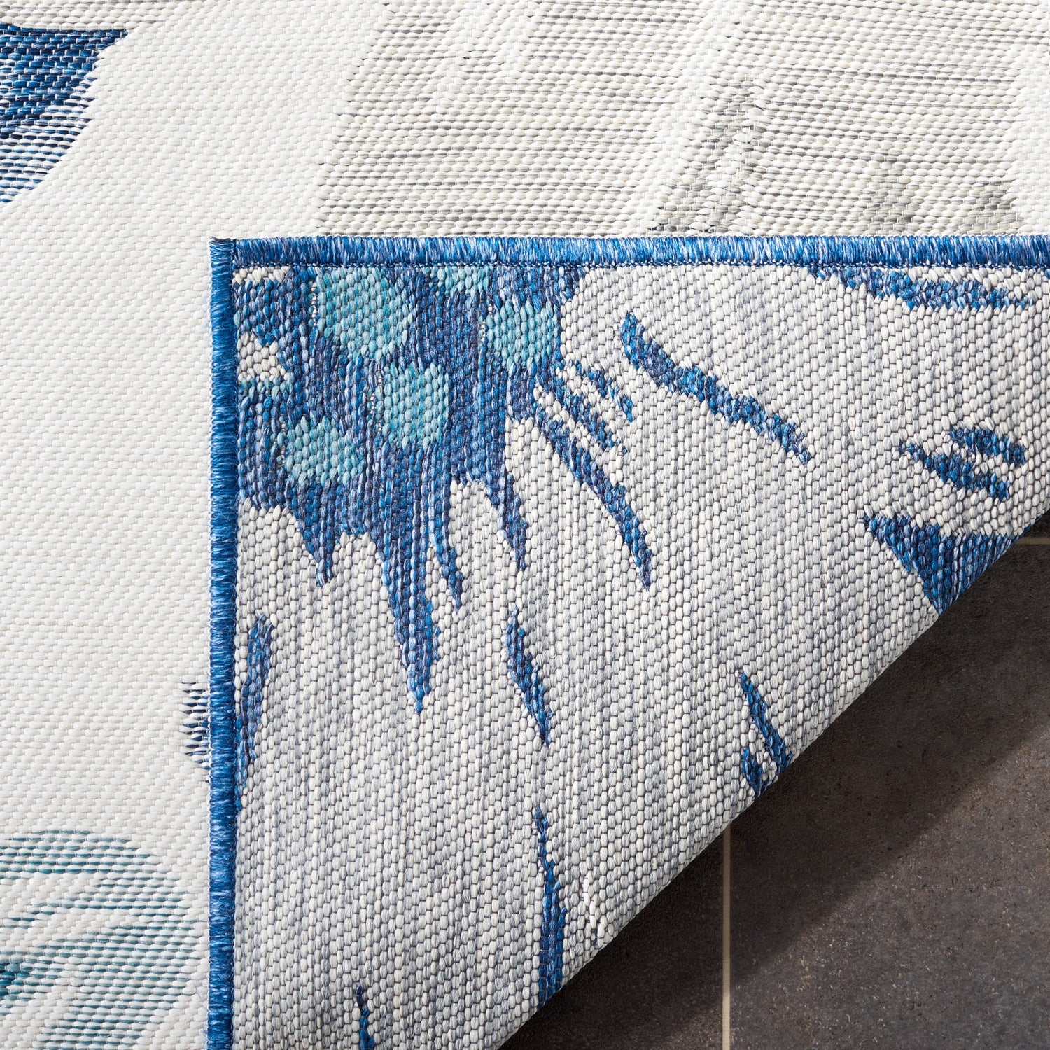 Safavieh Sunrise Sun689B Ivory/Blue Grey Rug.