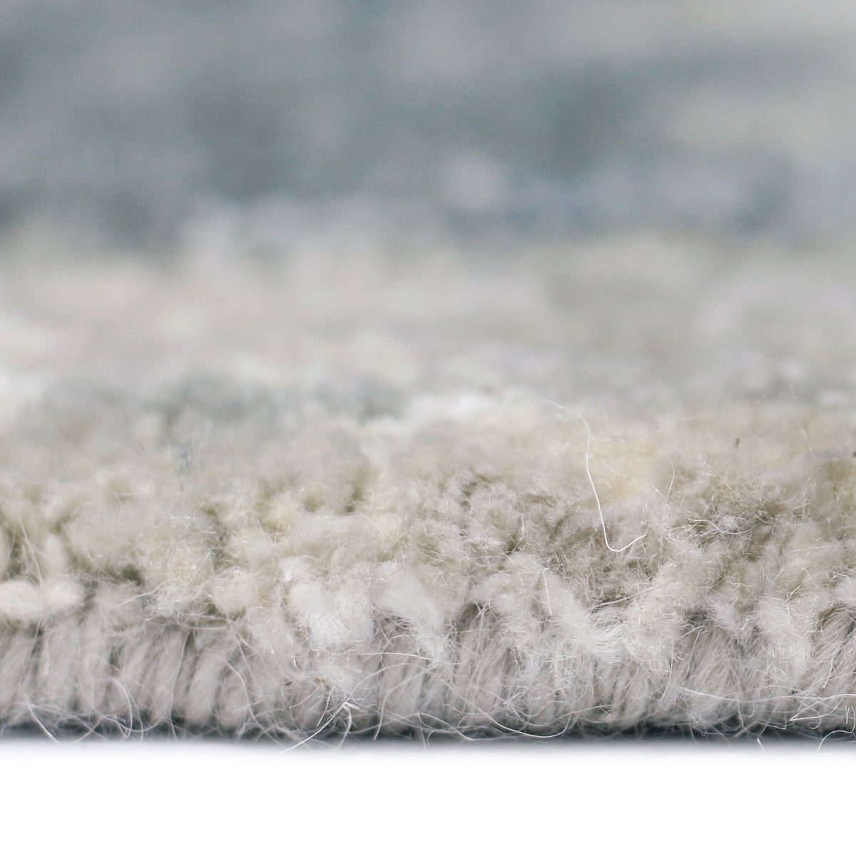 Amer Synergy SYN-45 Silver Sand area rug - profile view