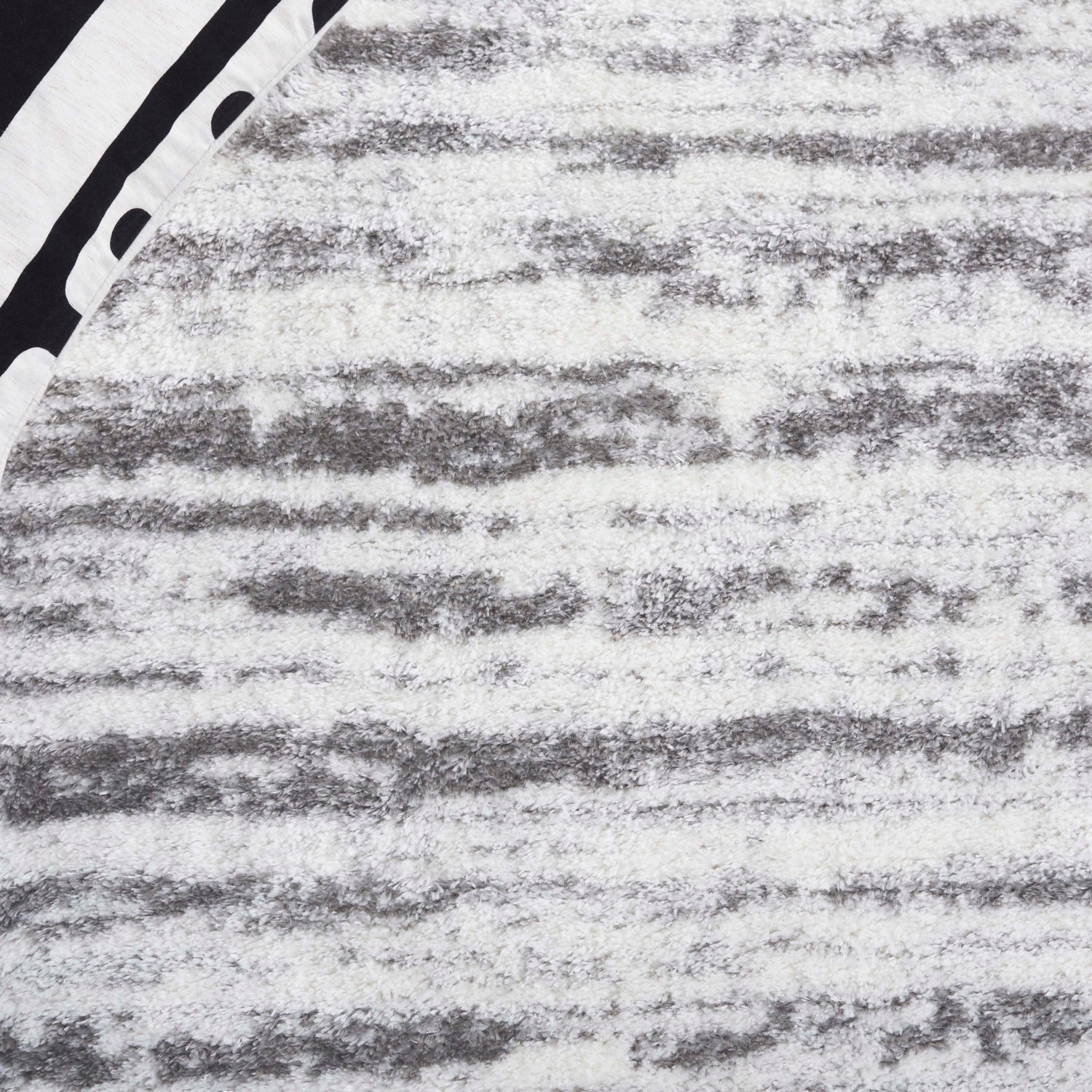Safavieh Tahoe Shag Tho686H Ivory/Dark Grey Rug.