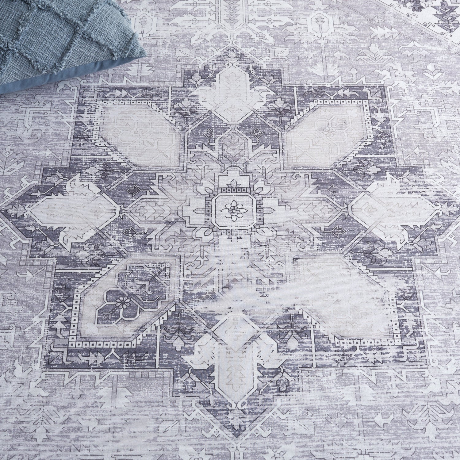 Safavieh Tucson Tsn102H Light Grey Rug.