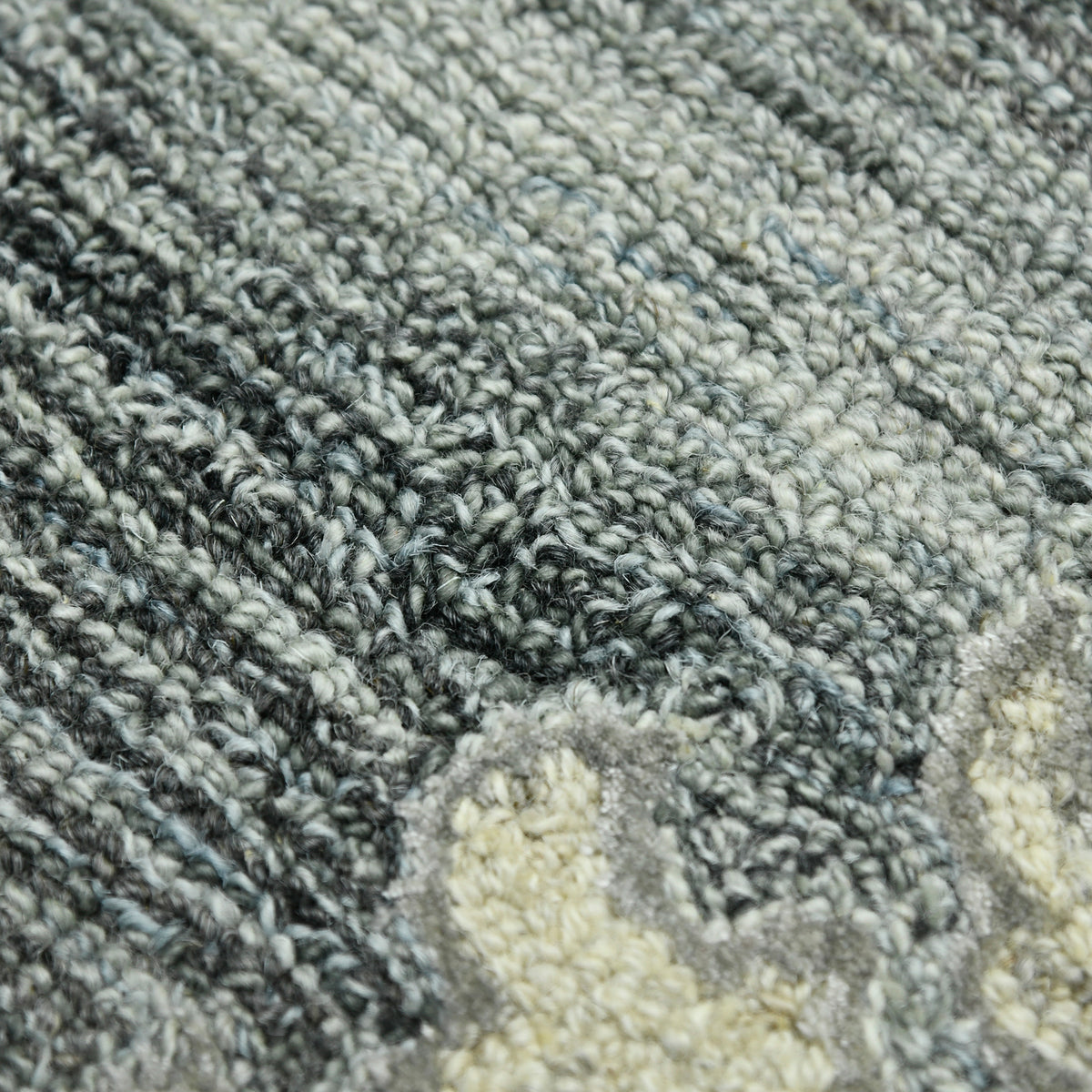 Amer Vestige VES-7 Gray area rug - close-up view