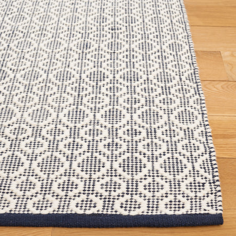 Safavieh Vermont Vrm905N Navy/Ivory Rug.