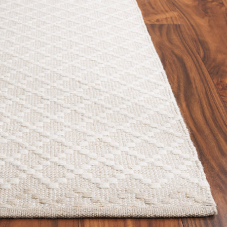 Safavieh Vermont Vrm908B Beige/Ivory Rug.
