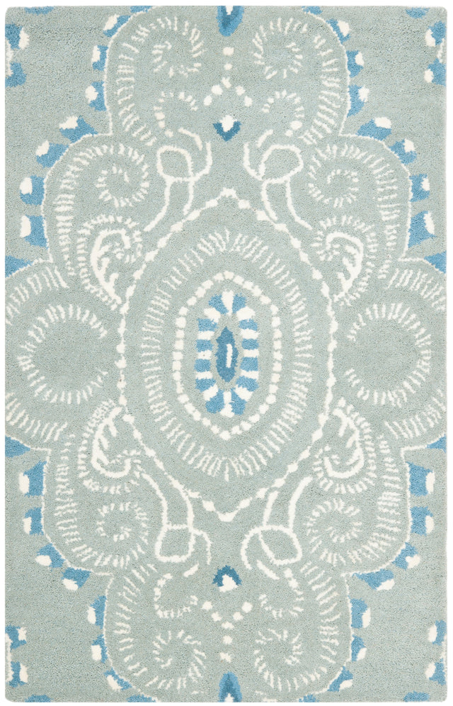 Safavieh Wyndham Wyd372A Blue/Ivory Rug.