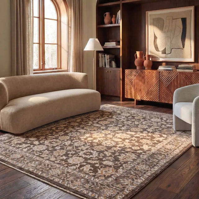 Safavieh Hazel 500 8'-0" x 10'-0" Rug in Brown / Ivory