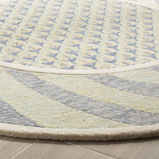 Safavieh Novelty 5'-0" x 5'-0" Rug in Ivory Blue / Gold