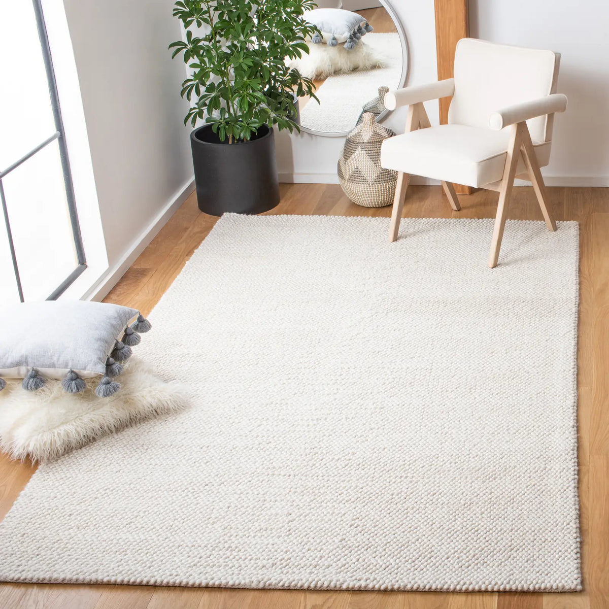 Safavieh Natura 4'-0" x 6'-0" Rug in Ivory