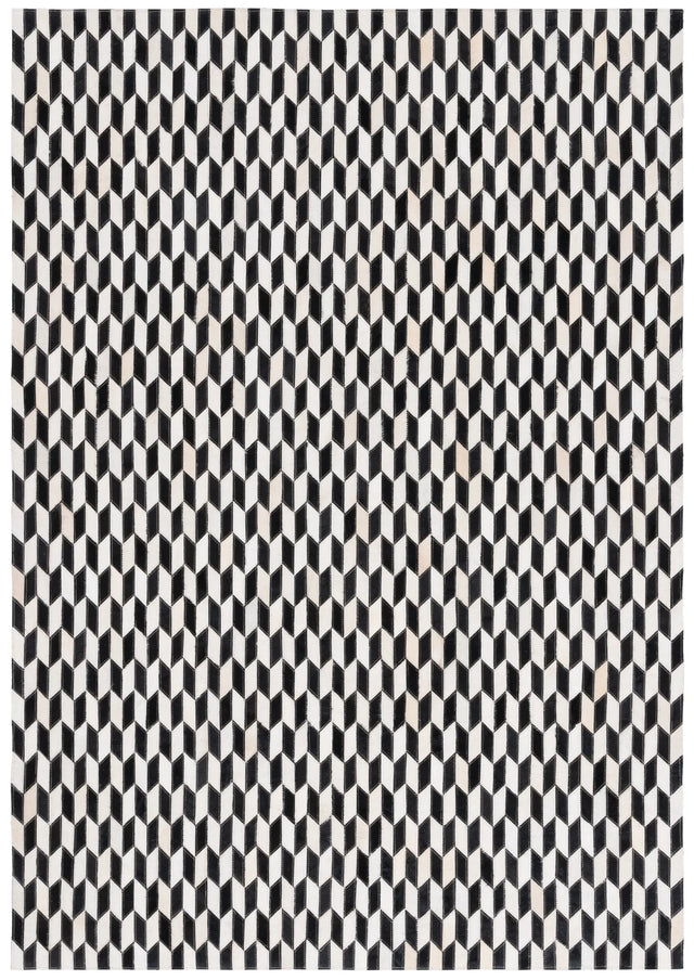 Safavieh Studio Leather 4'-0" x 6'-0" Rug in Ivory / Black