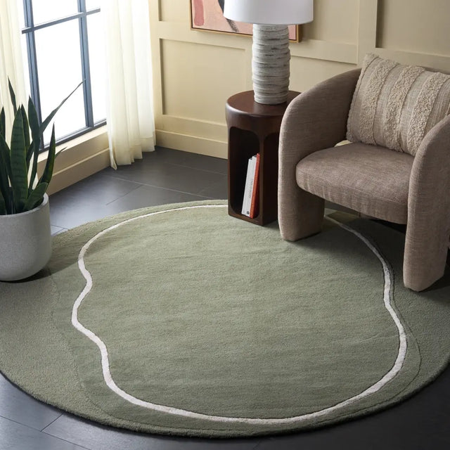 Safavieh Fifth Avenue 6'-0" x 6'-0" Rug in Sage Green / Ivory