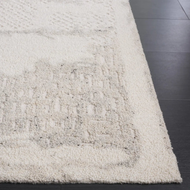Safavieh Harvest 4'-0" x 6'-0" Rug in Ivory / Grey