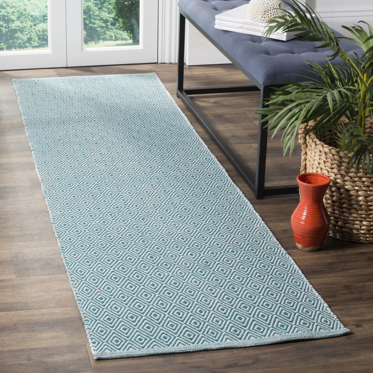 Safavieh Montauk 2'-3" x 6'-0" Rug in Ivory / Turquoise