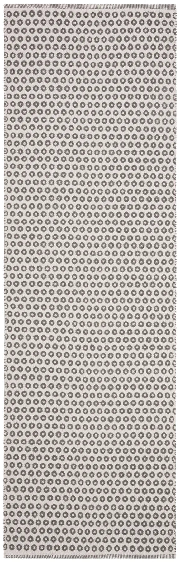 Safavieh Montauk 2'-3" x 7'-0" Rug in Grey / Ivory