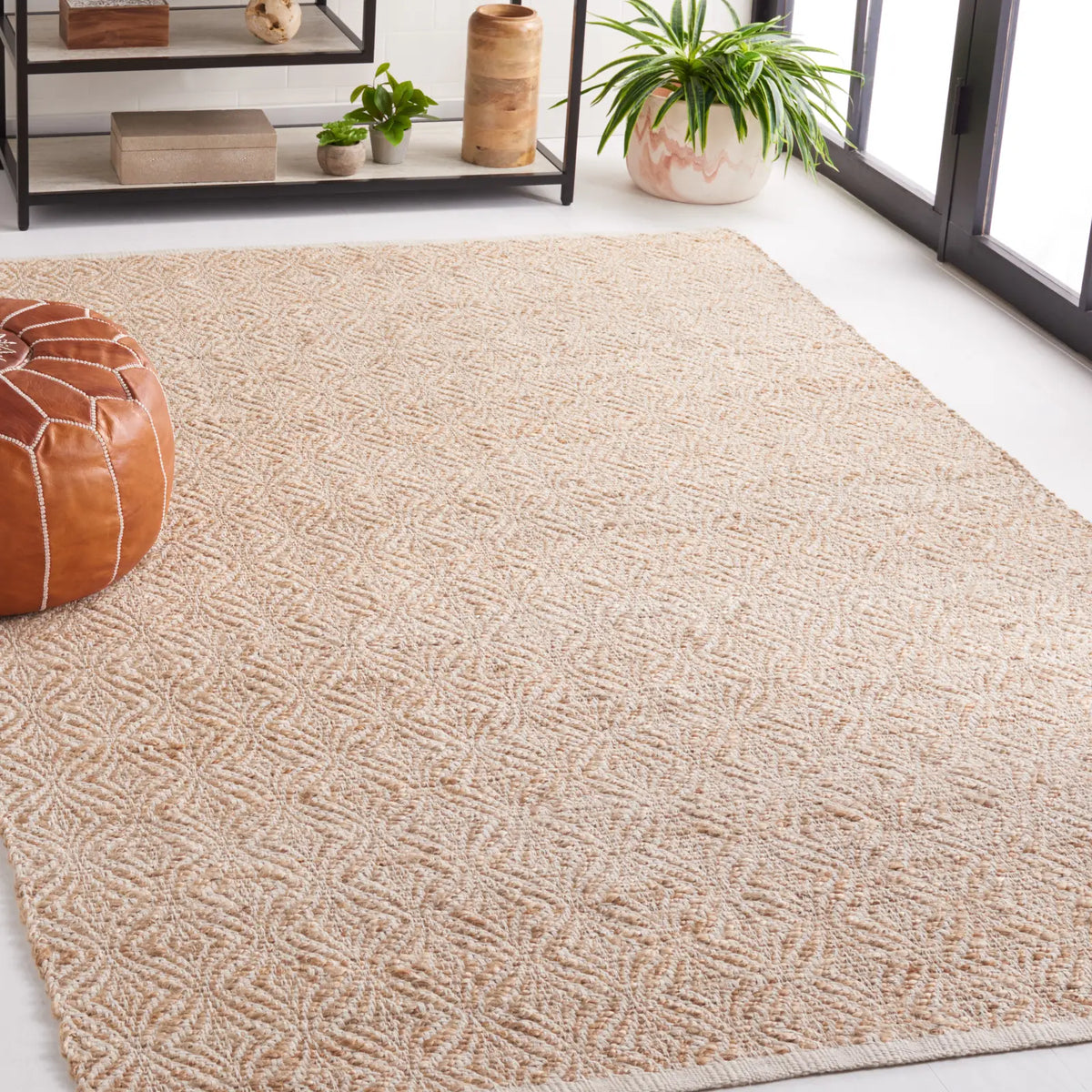 Safavieh Natural Fiber 4'-0" x 6'-0" Rug in Natural / Beige