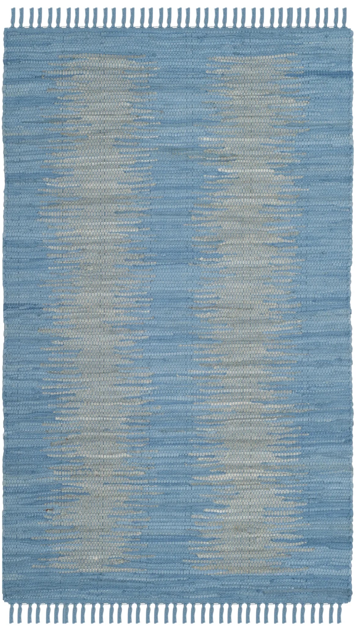 Safavieh Montauk 2'-6" x 4'-0" Rug in Light Blue
