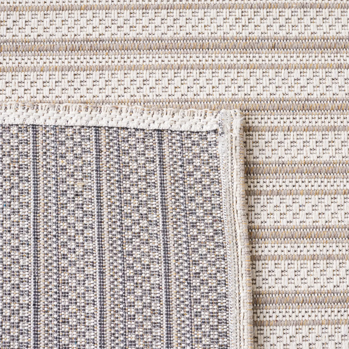 Safavieh Martha Stewart 5'-0" x 7'-0" Rug in Taupe / Cream