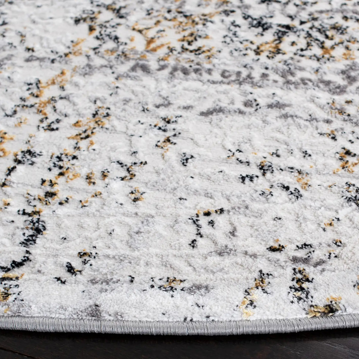 Safavieh Amelia 6'-7" x 6'-7" Rug in Grey / Ivory