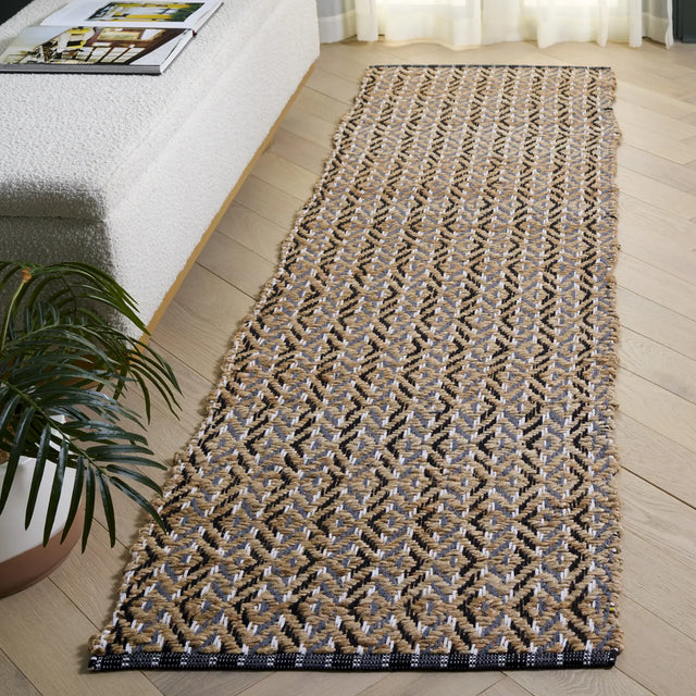 Safavieh Natural Fiber 2'-3" x 8'-0" Rug in Natural / Black