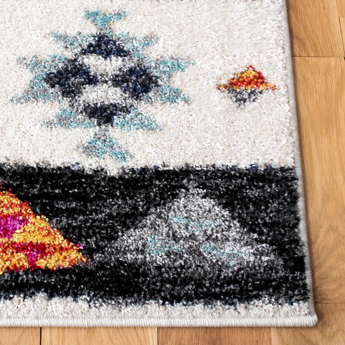 Safavieh Adirondack 4'-0" x 6'-0" Rug in Grey / Red