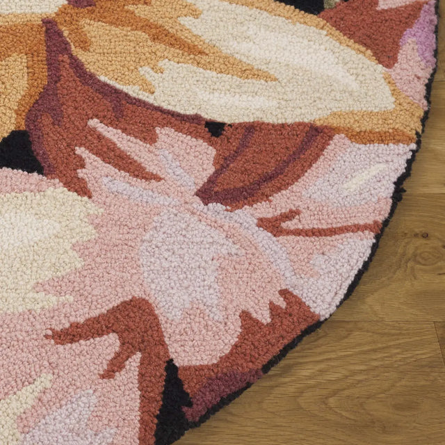 Safavieh Chelsea 4'-6" x 6'-6" Rug in Black