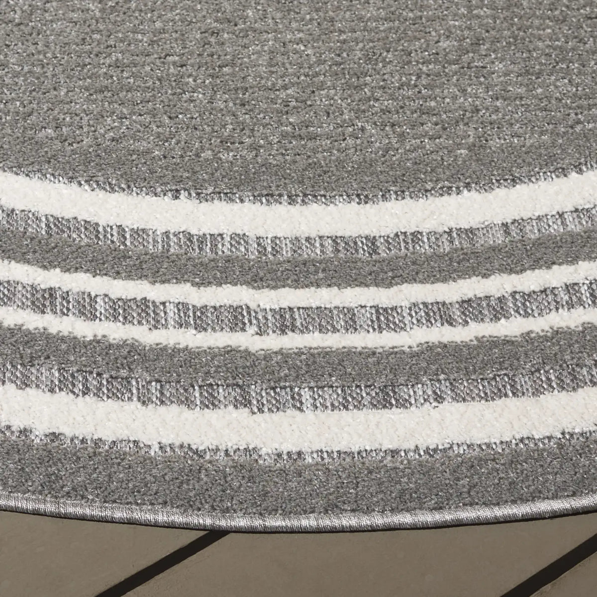 Safavieh Cabana 6'-7" x 6'-7" Rug in Grey / Ivory