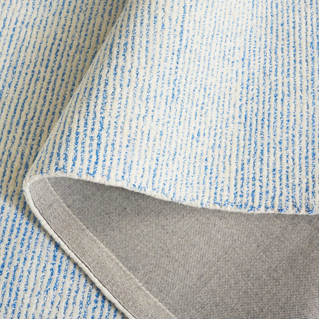 Safavieh Abstract 4'-0" x 6'-0" Rug in Ivory / Blue