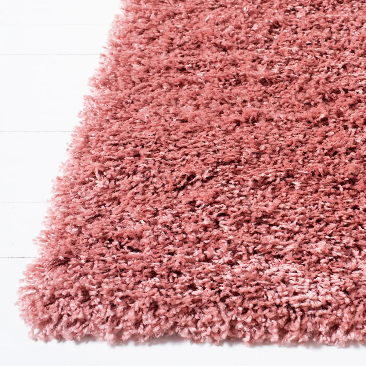 Safavieh Venus Shag 500 4'-0" x 6'-0" Rug in Pink