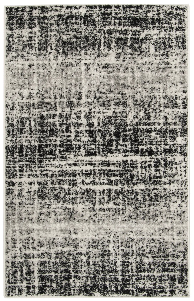 Safavieh Adirondack 2'-6" x 4'-0" Rug in Ivory / Black