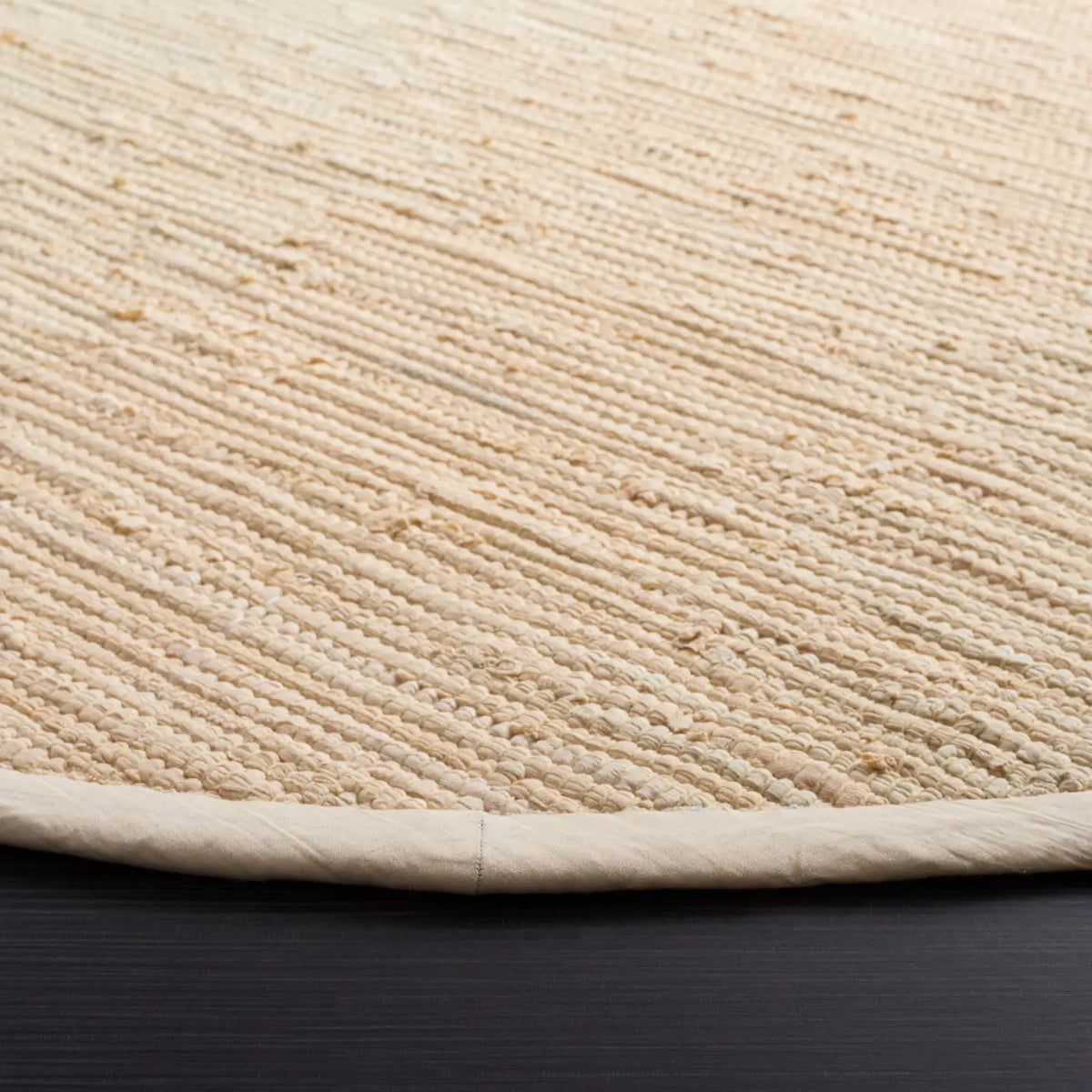 Safavieh Montauk 6'-0" x 6'-0" Rug in Ivory