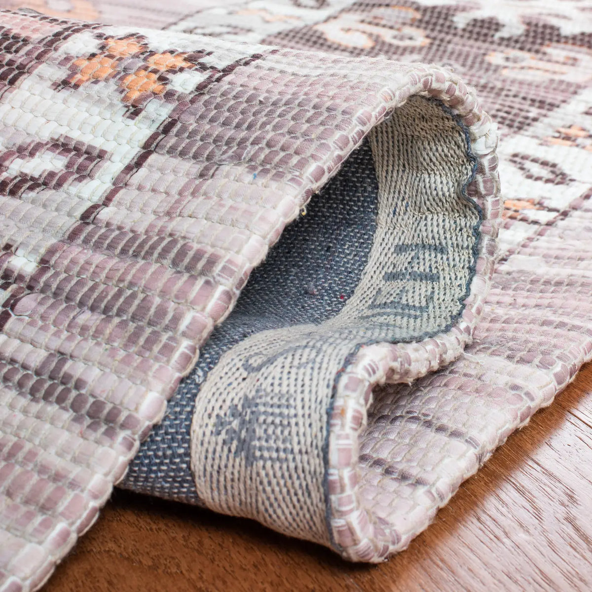 Safavieh Saffron 8'-0" x 10'-0" Rug in Taupe / Ivory