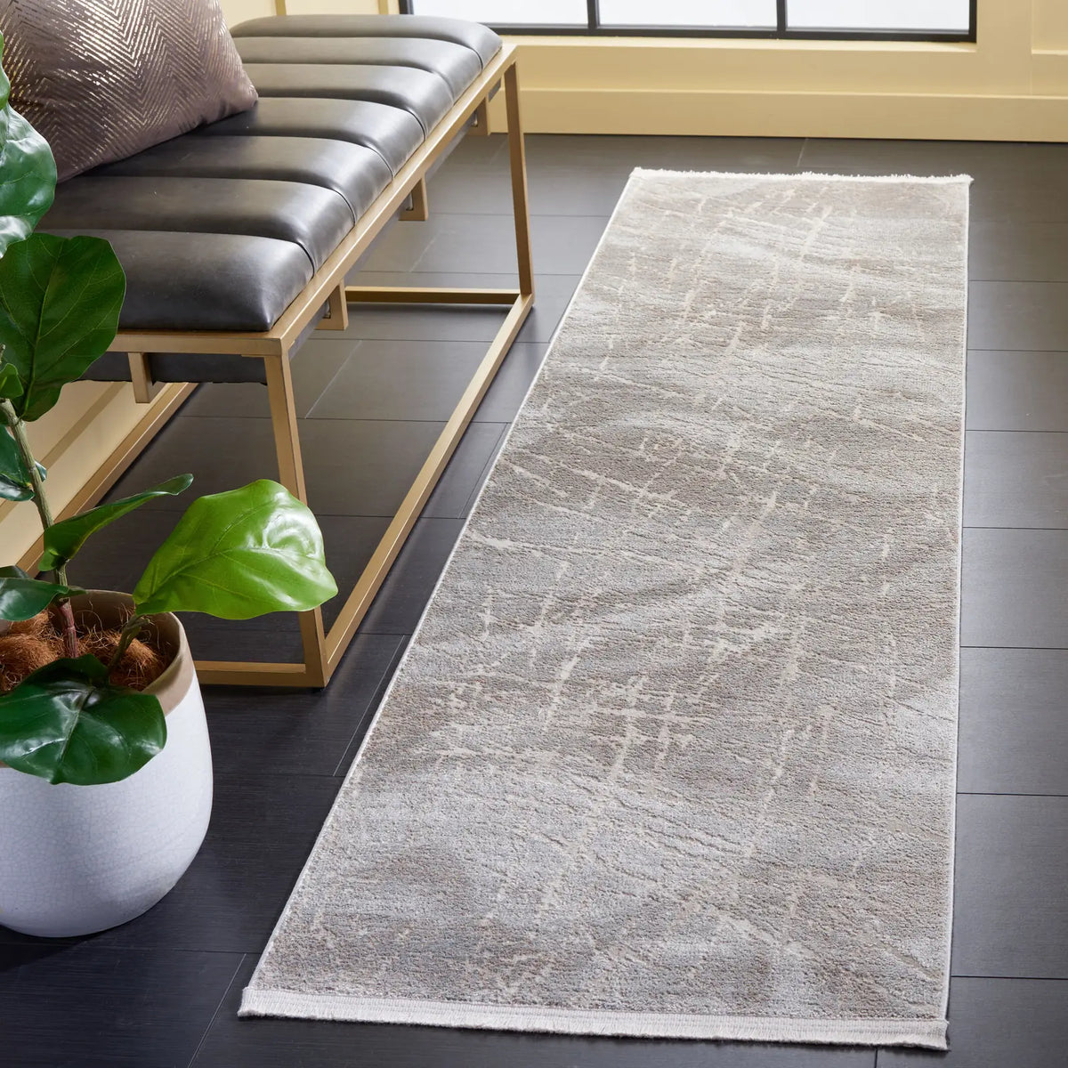 Safavieh Platinum 2'-2" x 8'-0" Rug in Grey / Light Grey