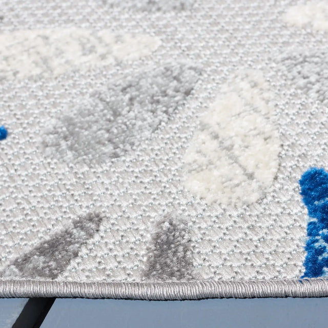 Safavieh Cabana 5'-3" x 5'-3" Rug in Grey / Blue