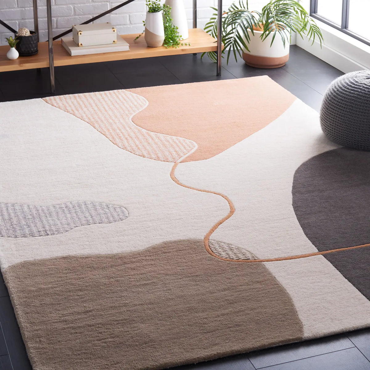 Safavieh Rodeo Drive 5'-0" x 8'-0" Rug in Ivory / Grey