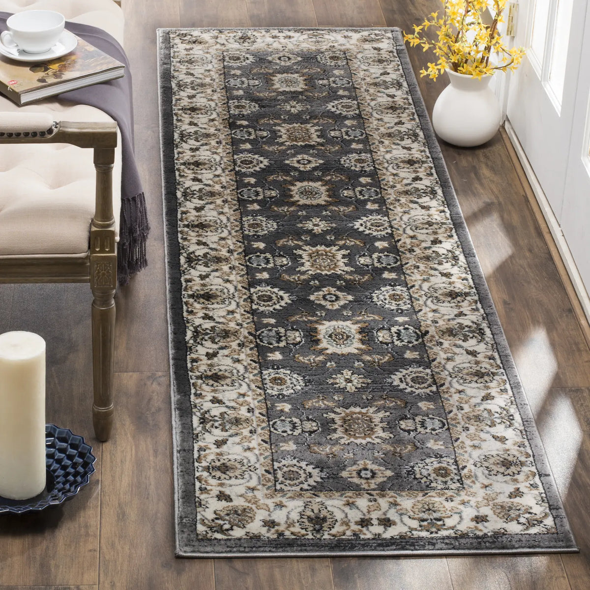 Safavieh Lyndhurst 2'-3" x 12'-0" Rug in Grey / Cream
