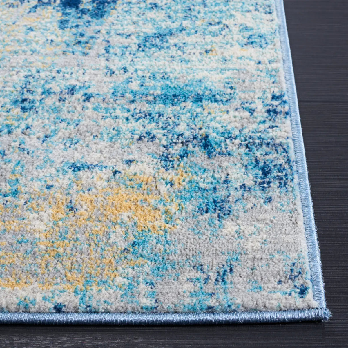 Safavieh Jasper 100 4'-0" x 6'-0" Rug in Navy / Ivory