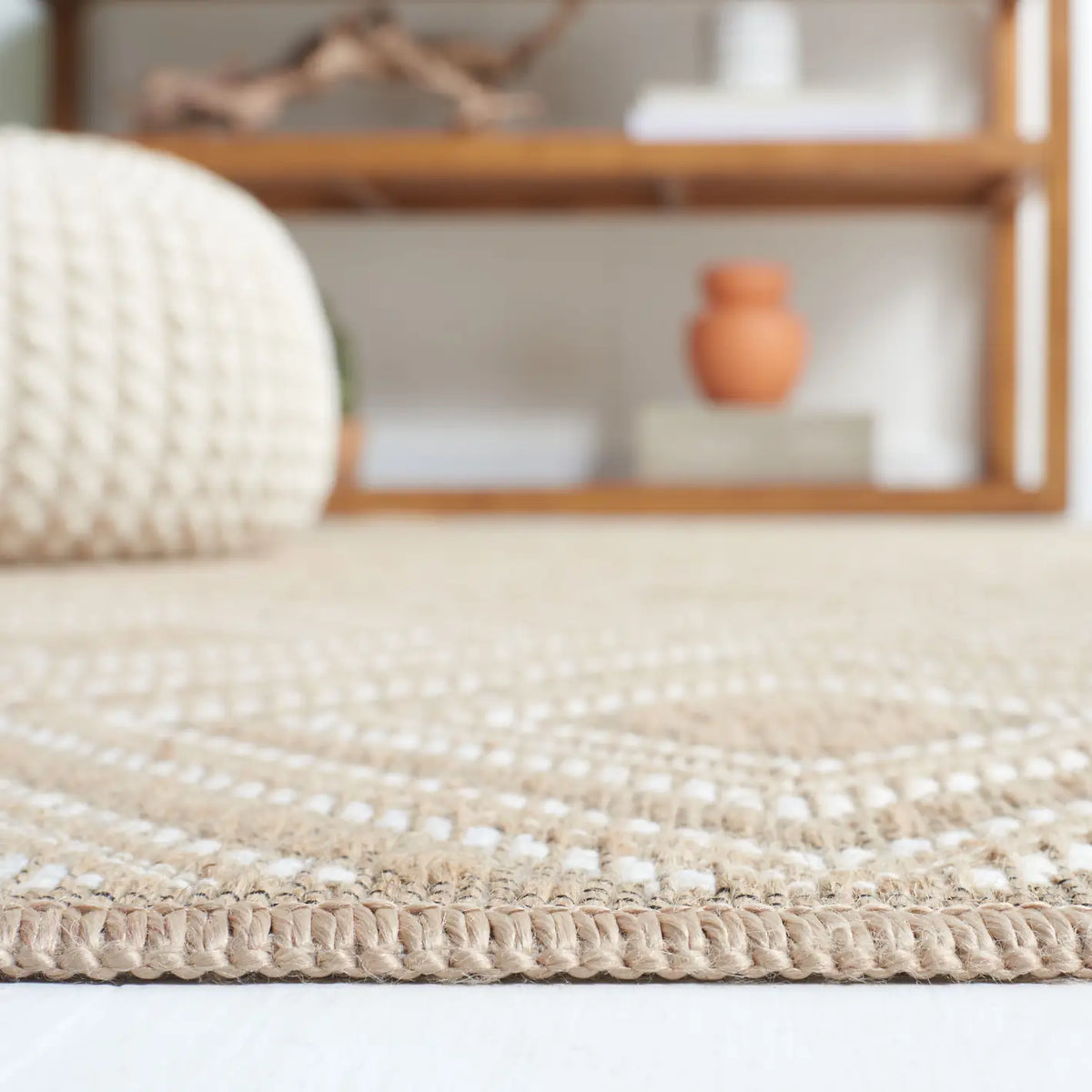 Safavieh Aspect 4'-0" x 6'-0" Rug in Natural / Ivory
