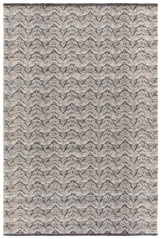 Safavieh Kilim 4'-0" x 6'-0" Rug in Beige / Black