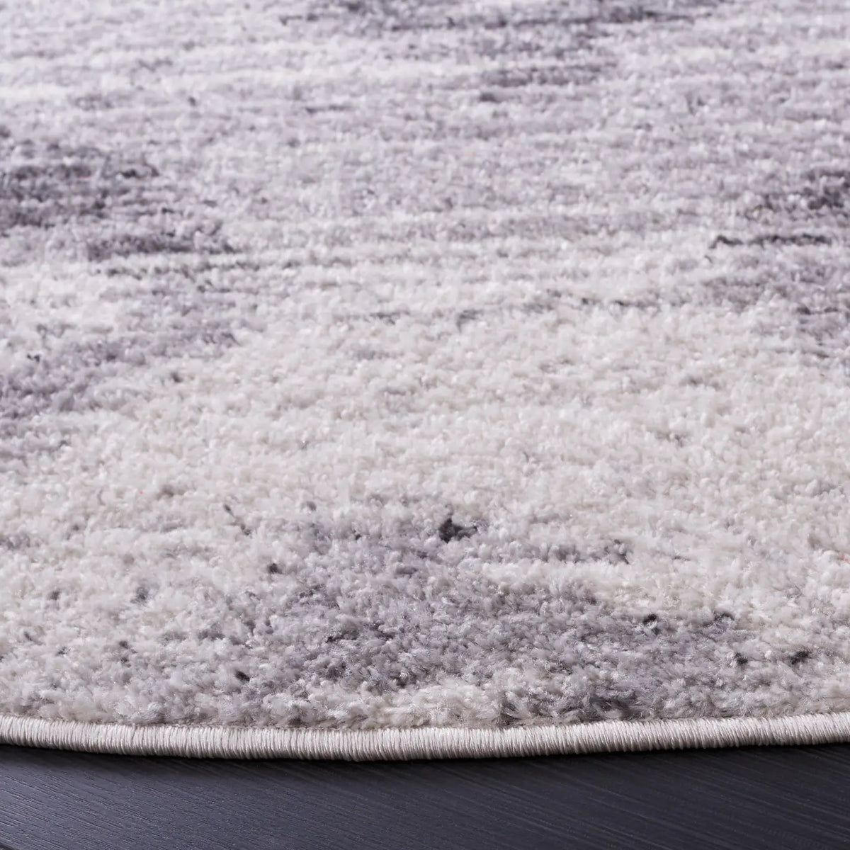 Safavieh Adirondack 6'-0" x 6'-0" Rug in Silver / Charcoal